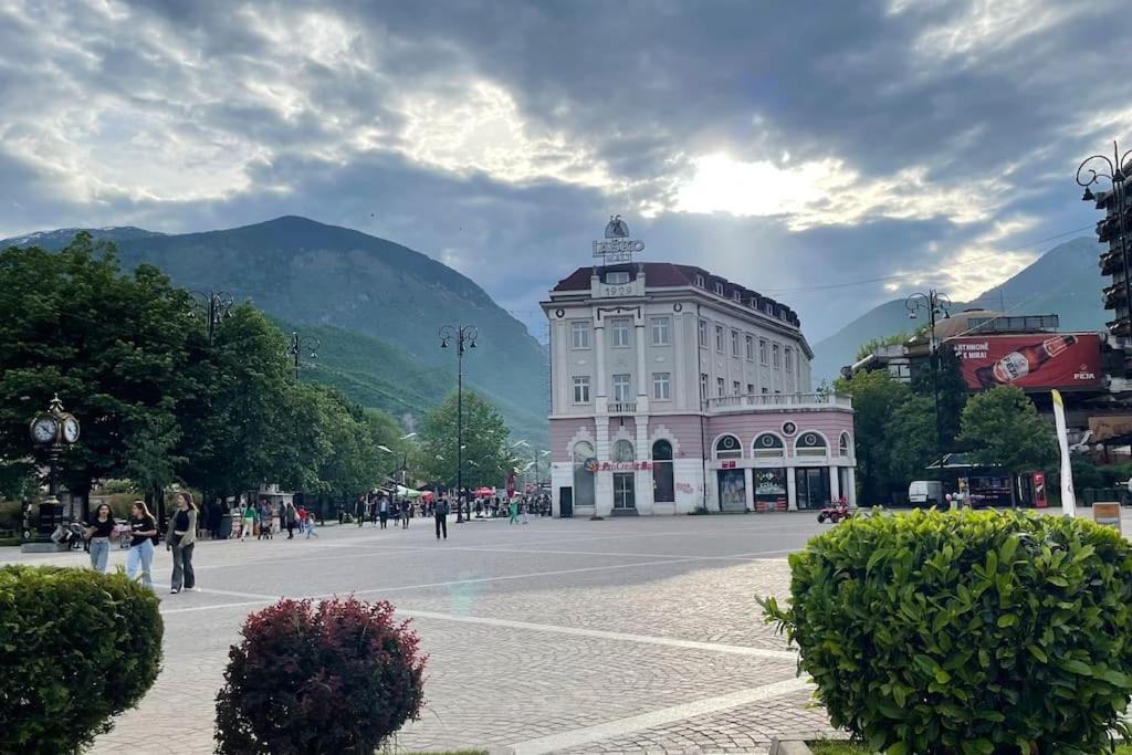 Modi Apartments Печ Екстериор снимка